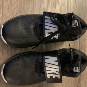 Nike Team Hustle shoes